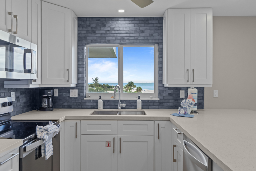 Island Beach Club P4E 3