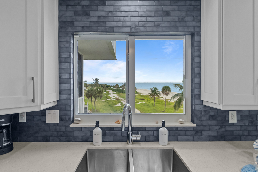 Island Beach Club P4E 4