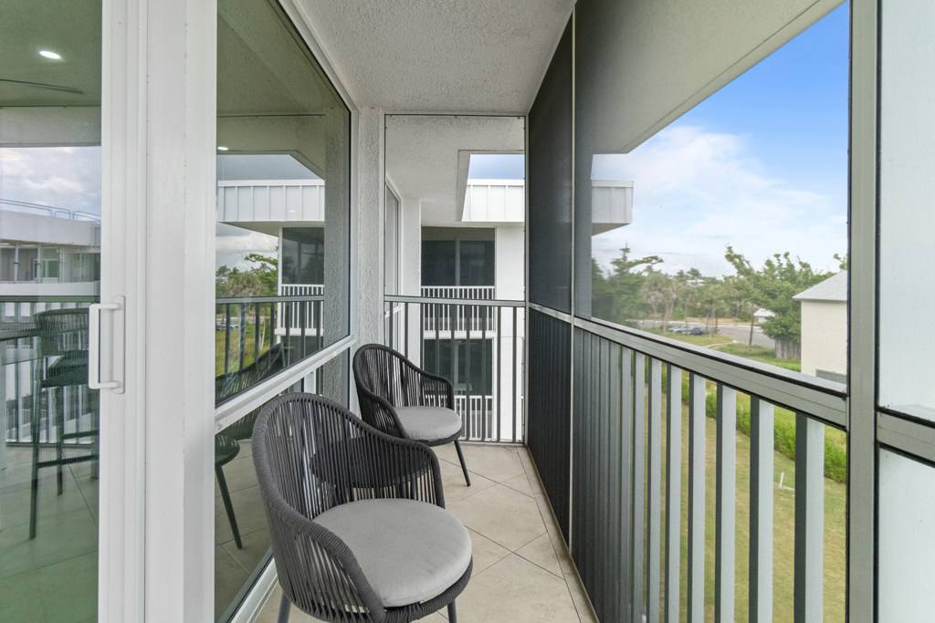 Island Beach Club P4E 43