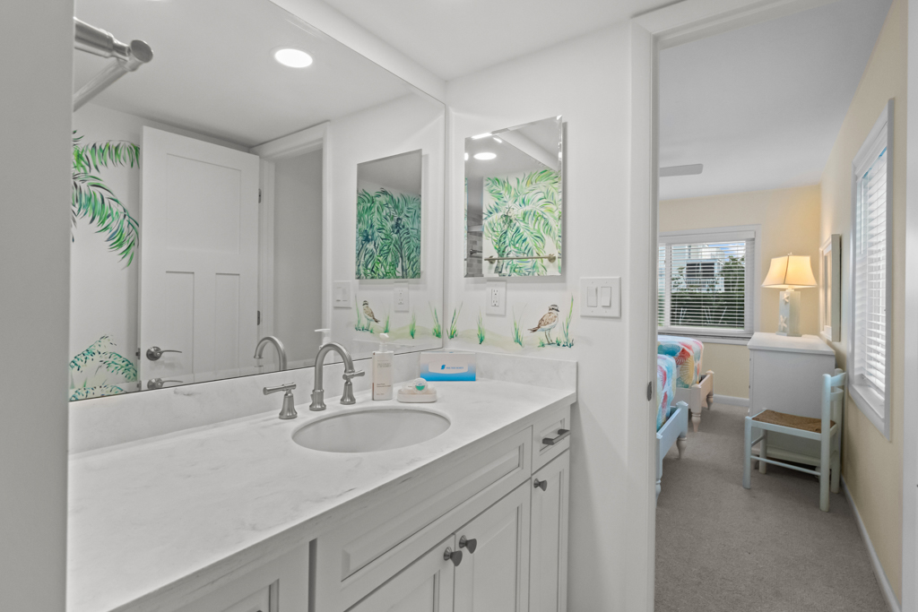 Breaker's West A7 | Photo 25