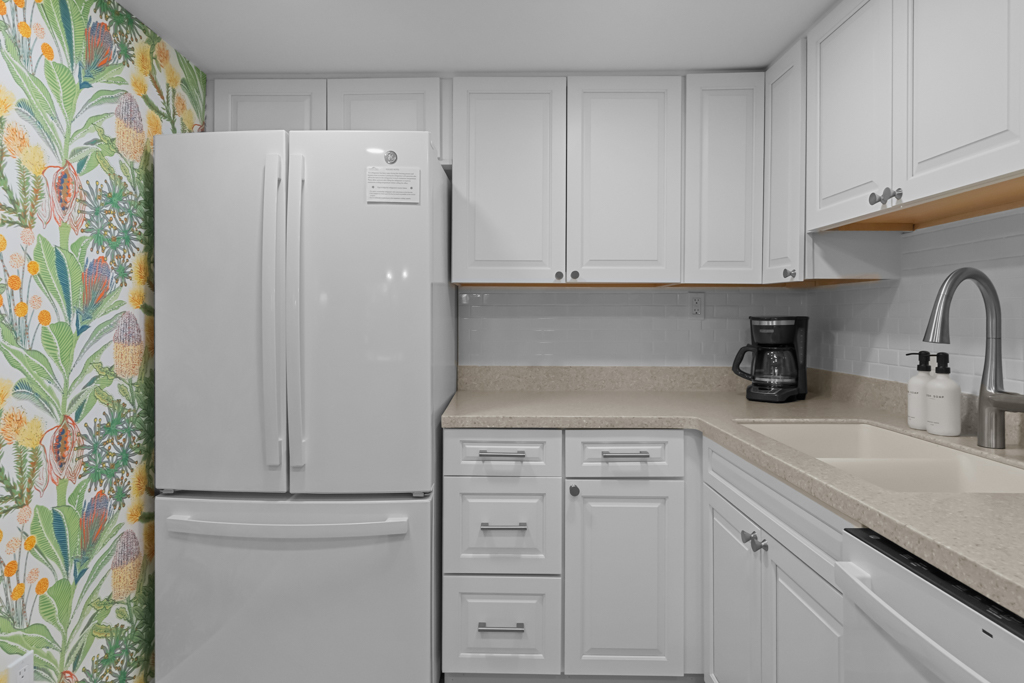 Breaker's West A7 | Photo 3