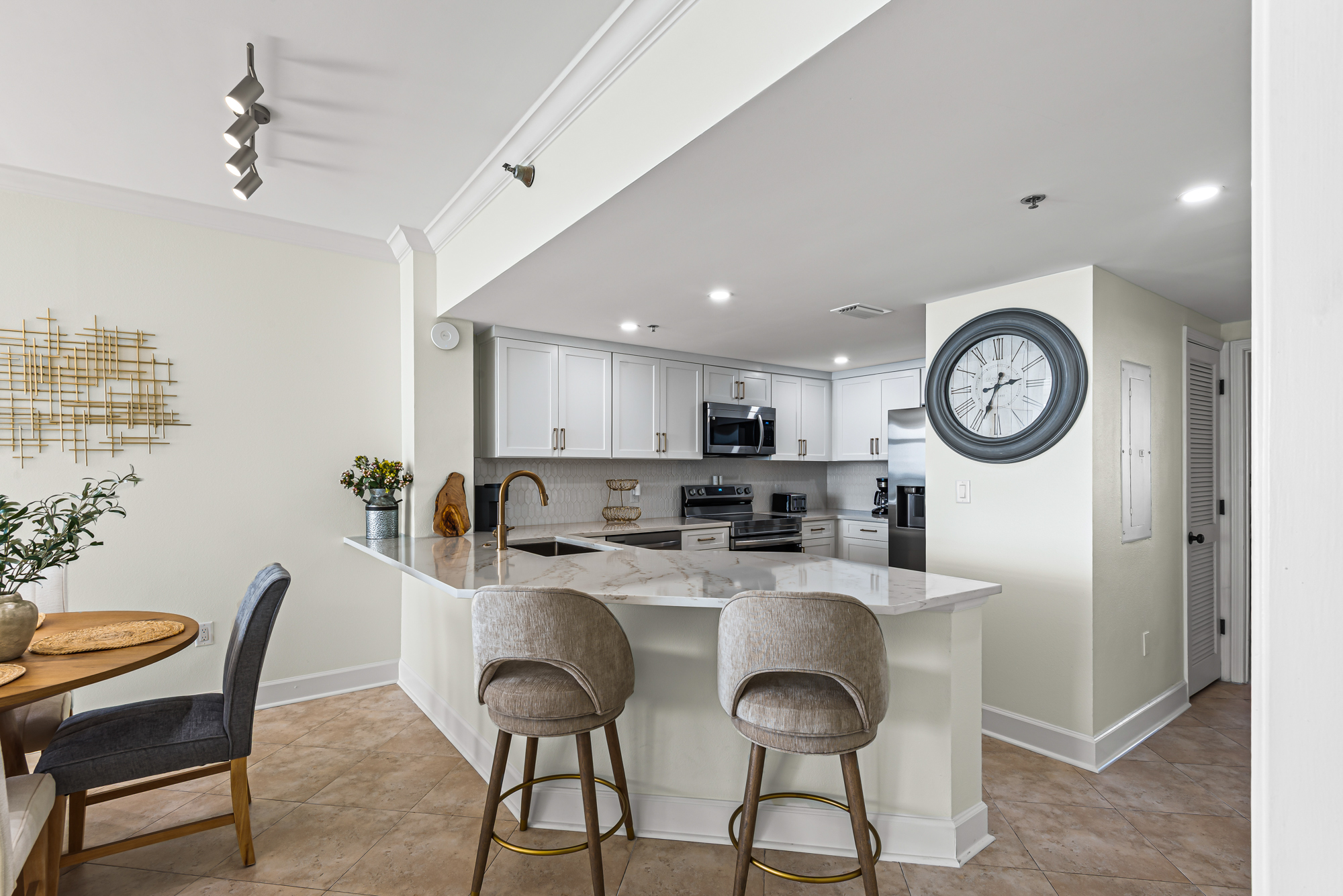 Jade East Towers Unit 340 | Photo 14