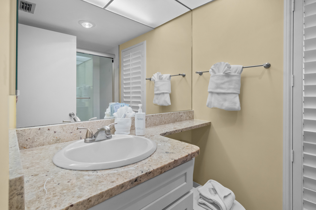 Island Beach Club 310F 37