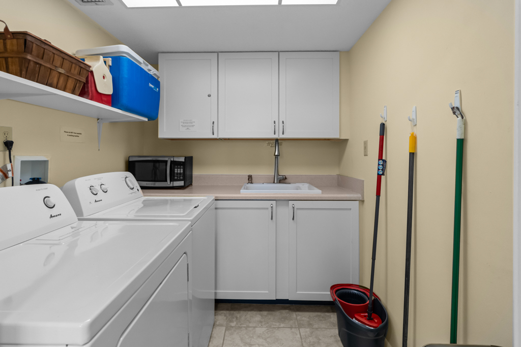 Island Beach Club 310F 23