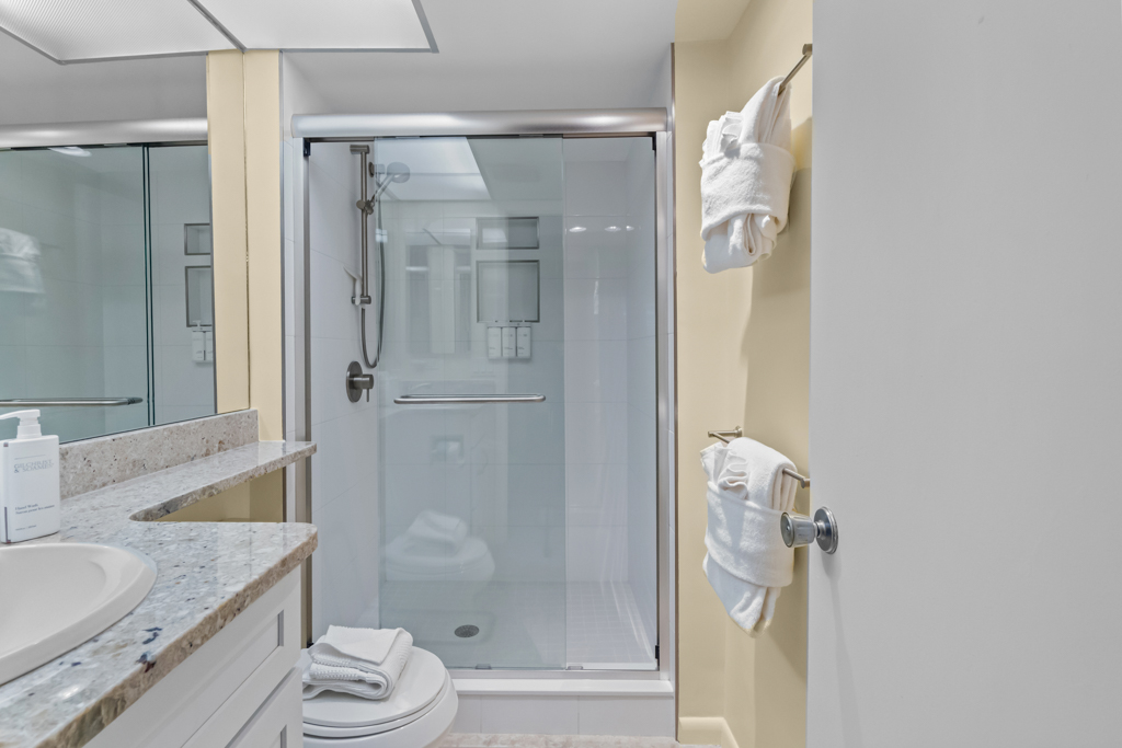 Island Beach Club 310F 44