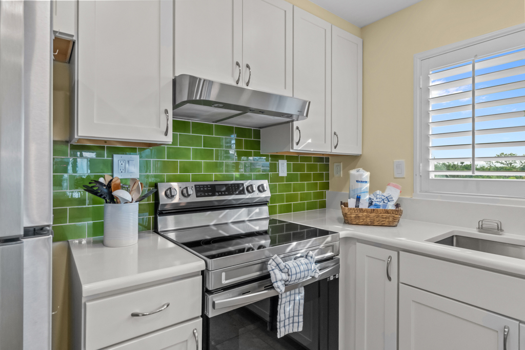 Island Beach Club 310F 21