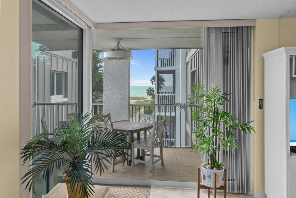 Island Beach Club 310F 10