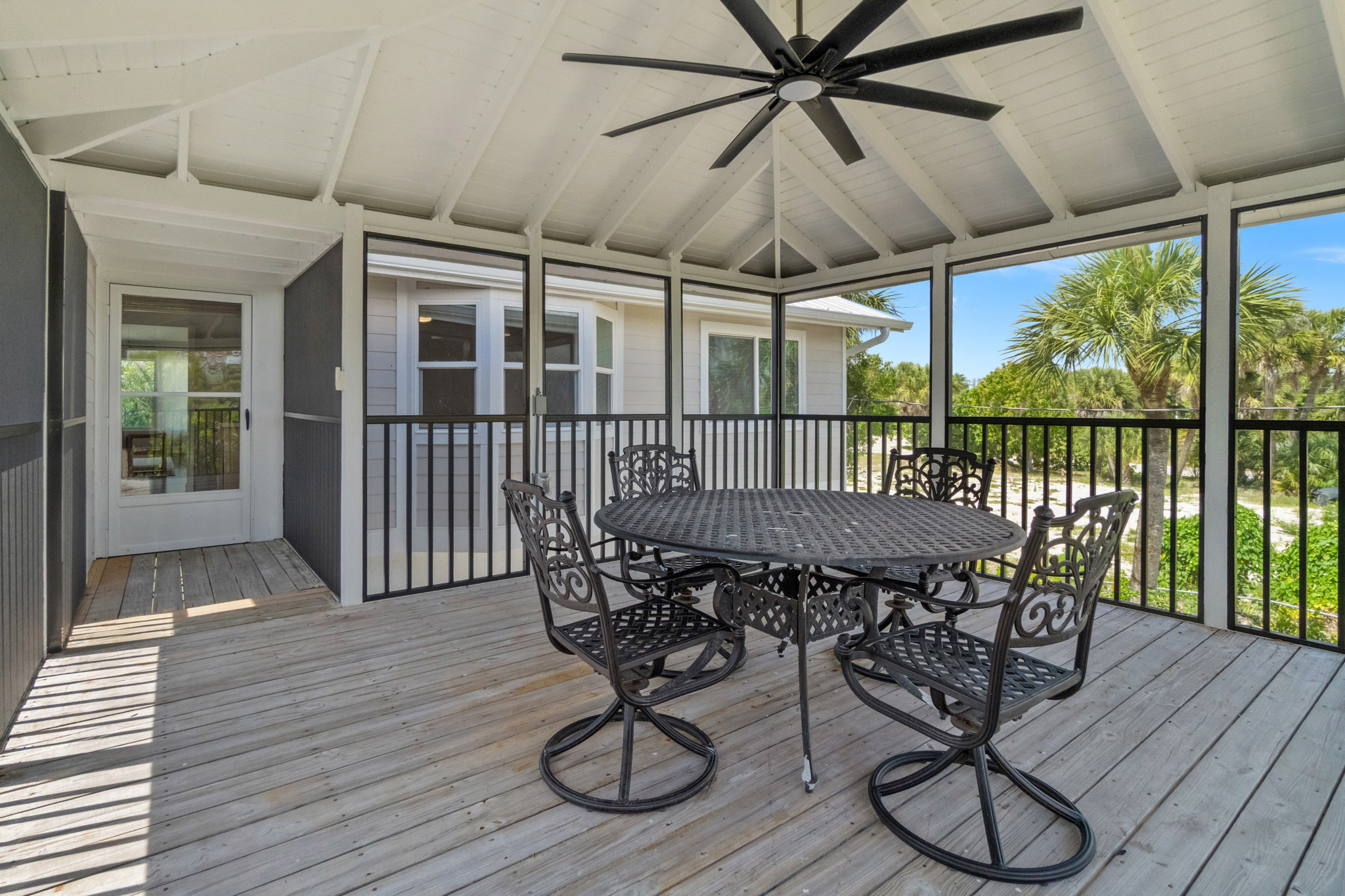 Seaside Rendezvous | Photo 23