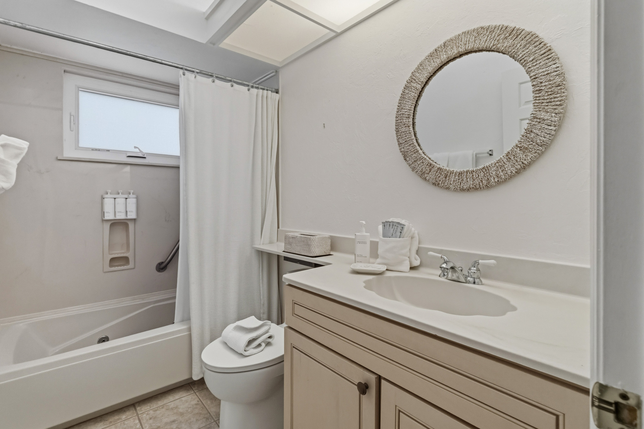 Seaside Rendezvous | Photo 36