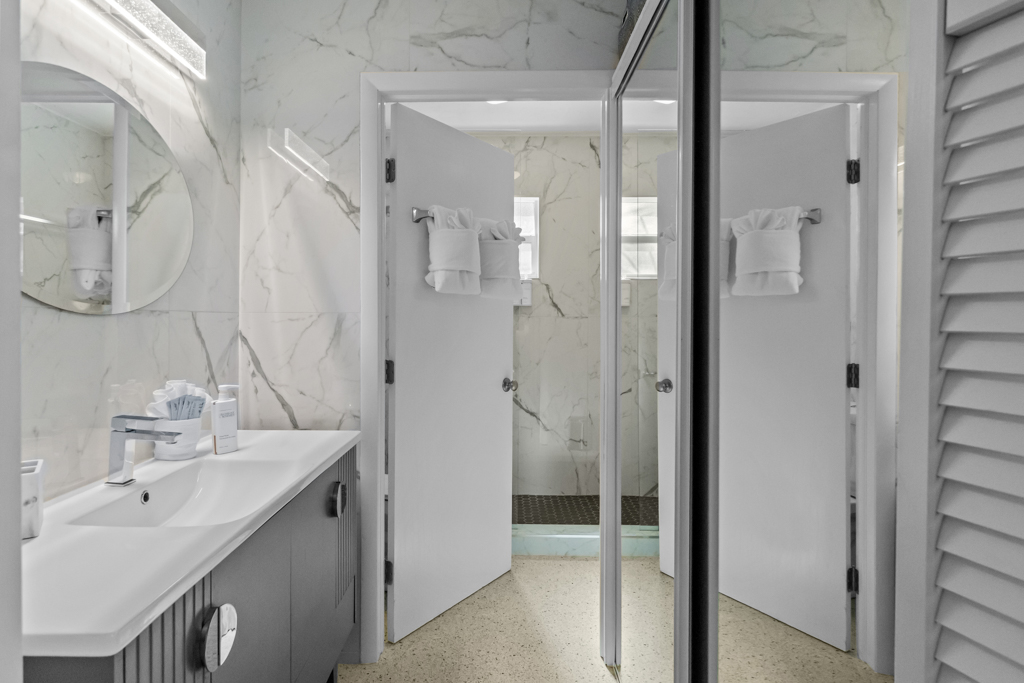 Sanibel Shores B1 25