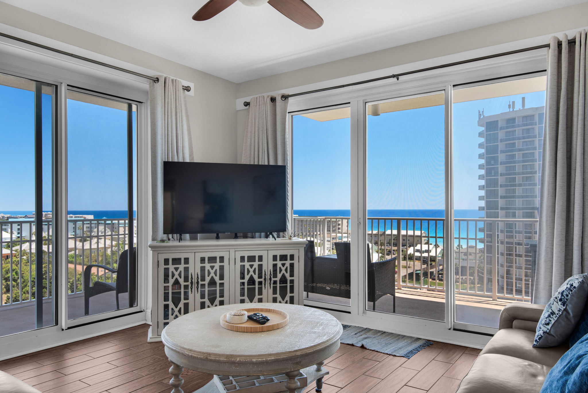Ariel Dunes I 901 | Photo 3