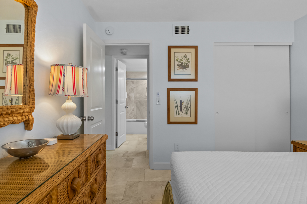 Mariner Pointe 1012 | Photo 34