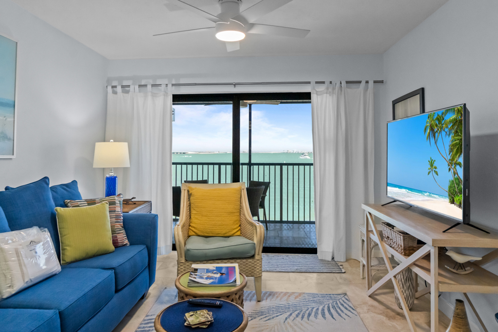 Mariner Pointe 1012 | Photo 13