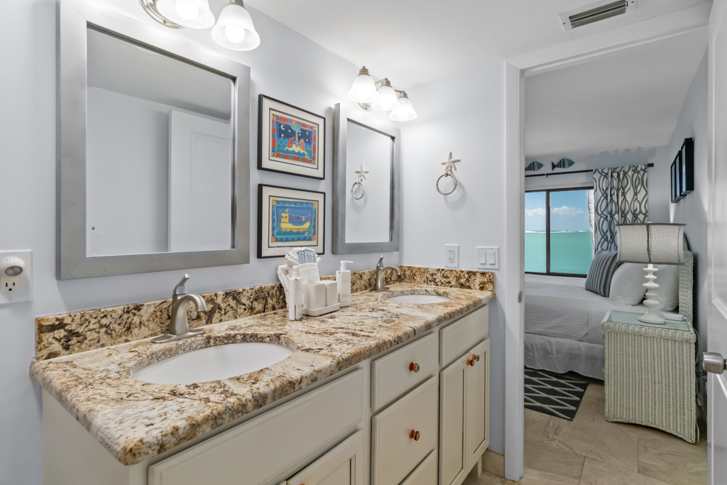 Mariner Pointe 1012 | Photo 29