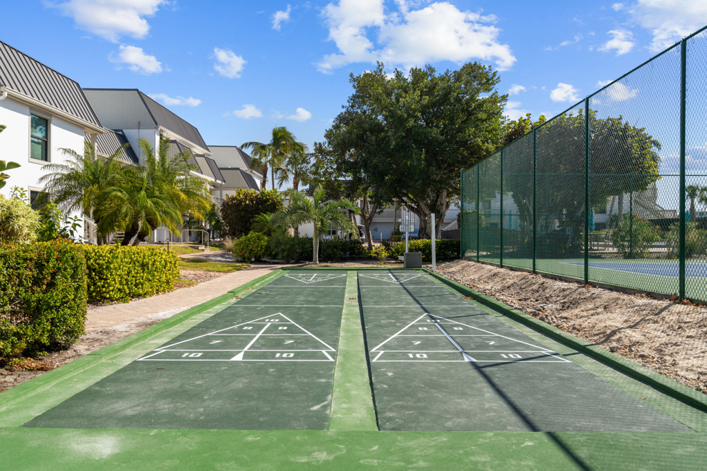 Mariner Pointe 1083 | Photo 38