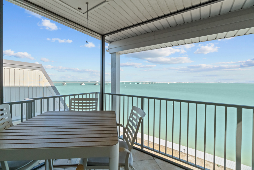 Mariner Pointe 1083 | Photo 13