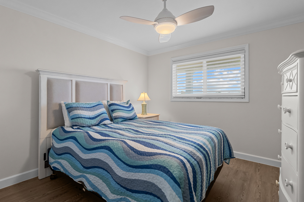 Mariner Pointe 1083 | Photo 29