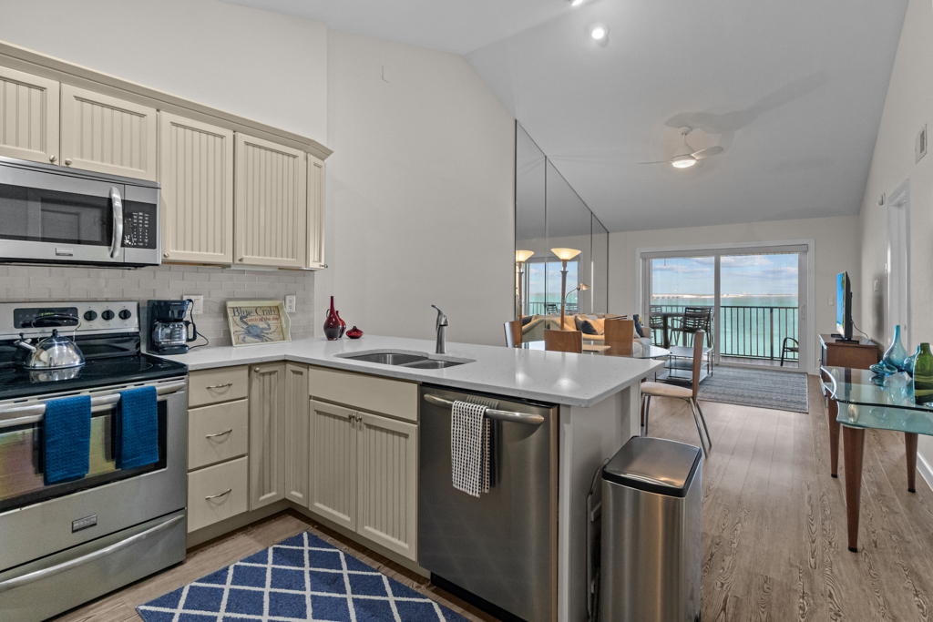 Mariner Pointe 1083 | Photo 5