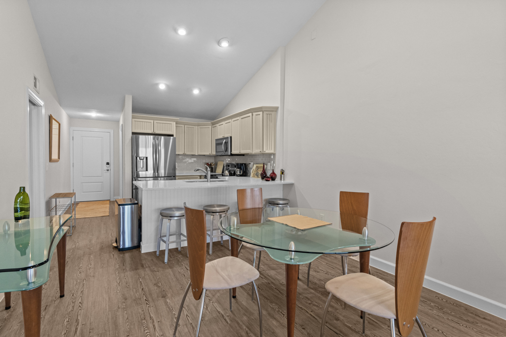 Mariner Pointe 1083 | Photo 7