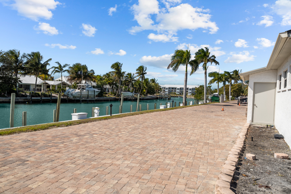 Mariner Pointe 1083 | Photo 54