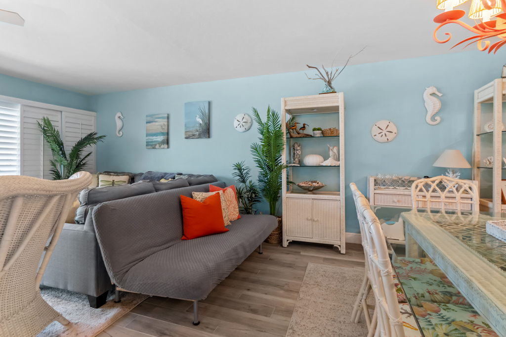 Shorewood C1 | Photo 10