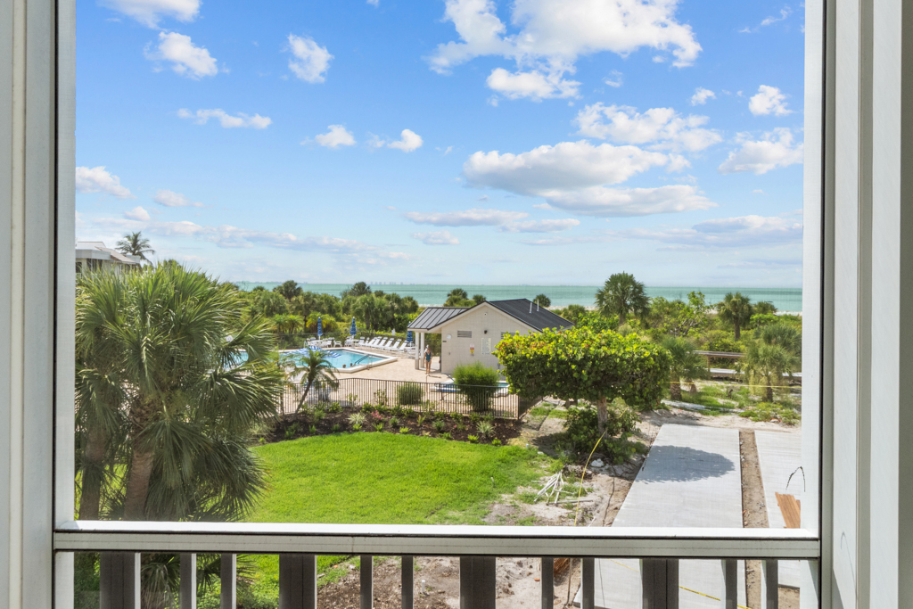 Shell Island Beach Club 7A