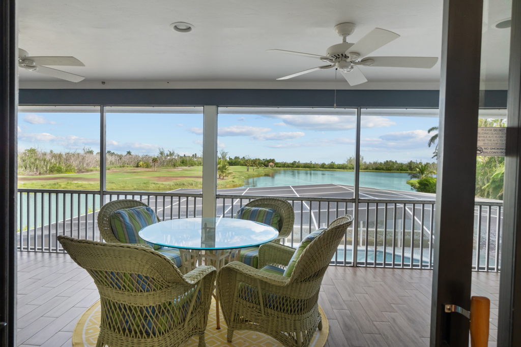 Sanibel Vista 18