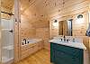 En suite bath w/soaking tub & walk-in shower