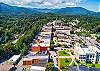 Chesnut House is 15 minutes from downtown Waynesville