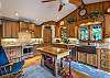 Charming kitchen w/
