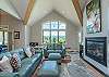 Spacious & stylish living room w/