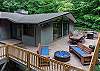Spacious wraparound deck w/