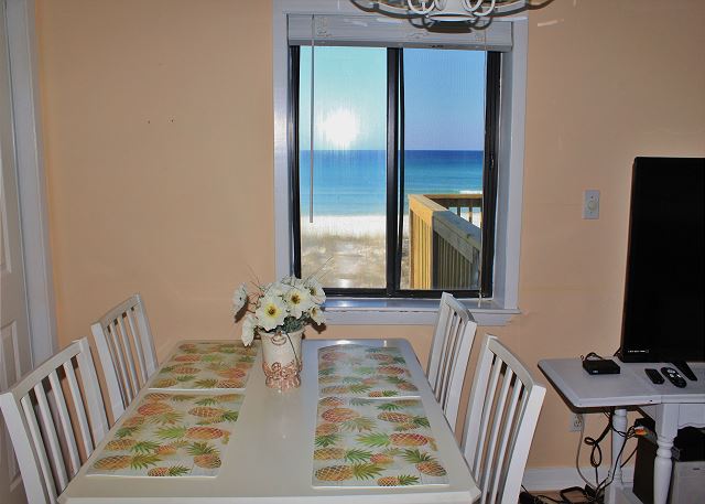 Dining area with Gulf View