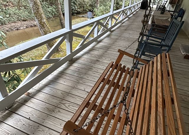 Norton Creek Lodge- Contact us about April SPECIAL 