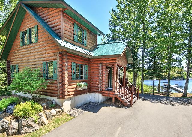 The Log Lodge-Hiller Vacation Homes