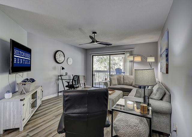 Colonnade Club 174