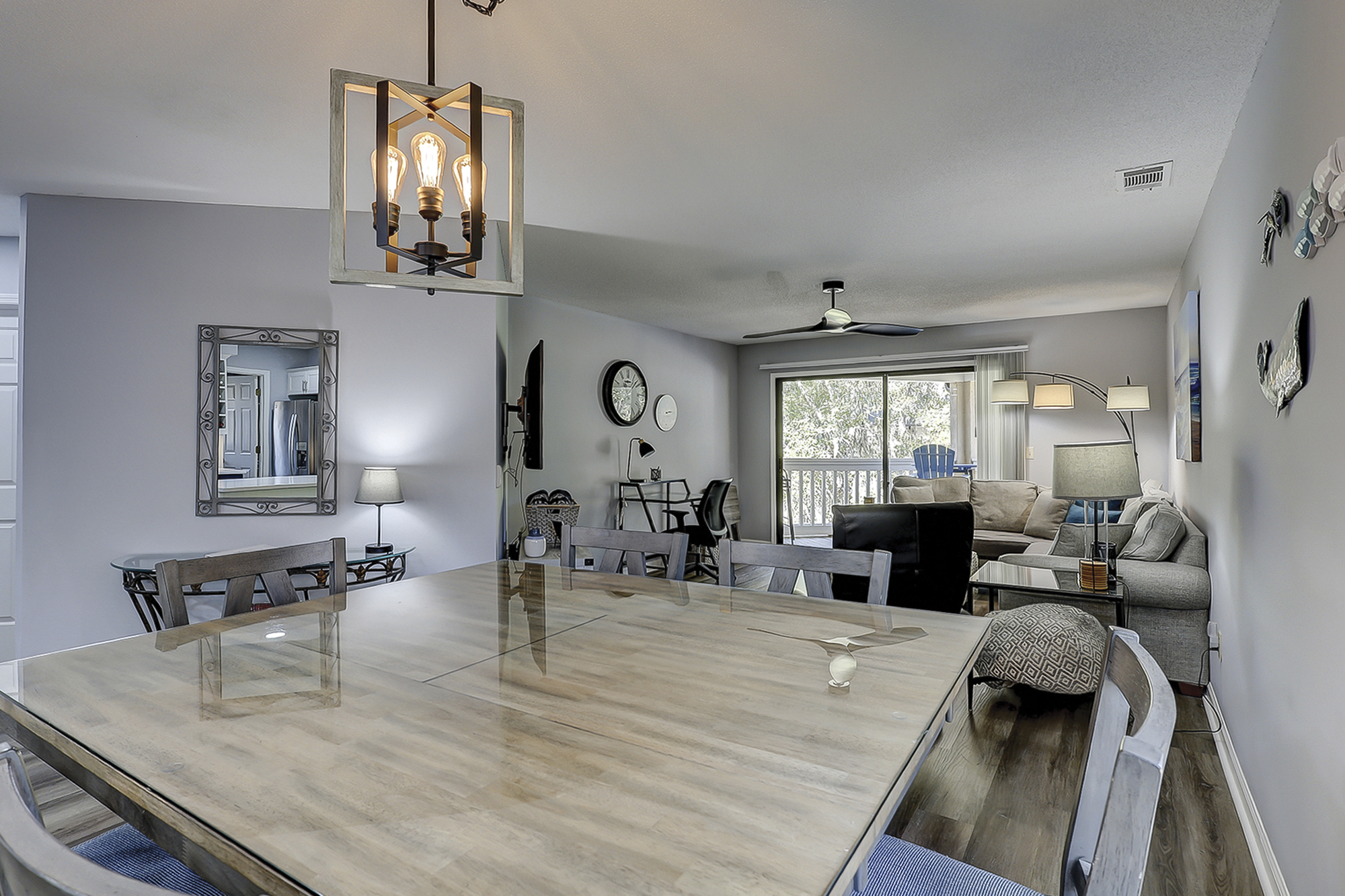 Colonnade Club 174 | Photo 11