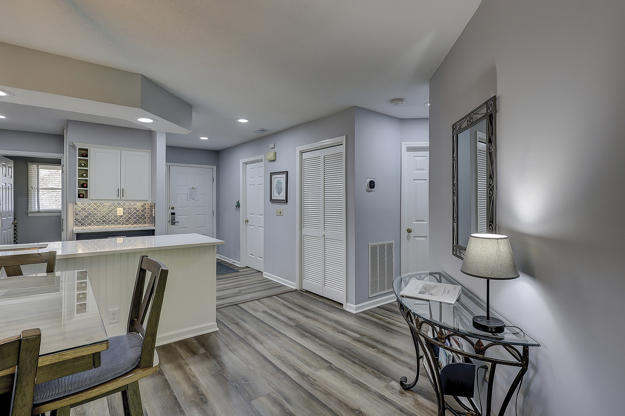 Colonnade Club 174 | Photo 10