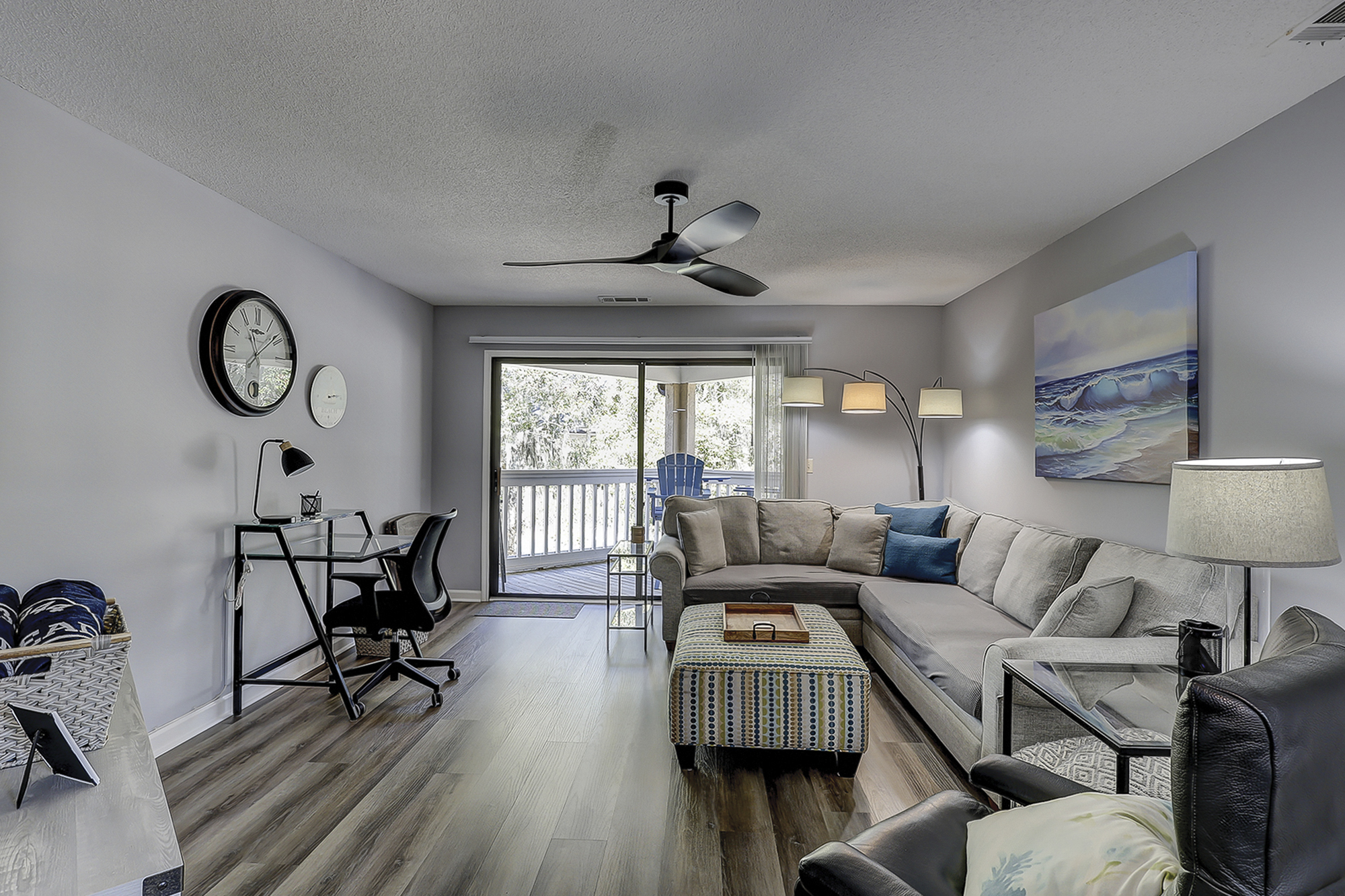 Colonnade Club 174 2