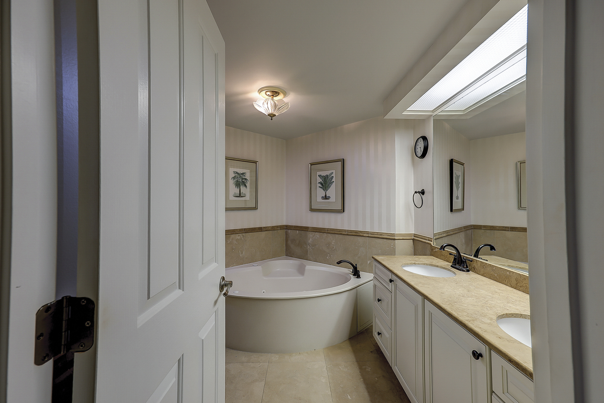 Windsor II 2418 | Photo 38