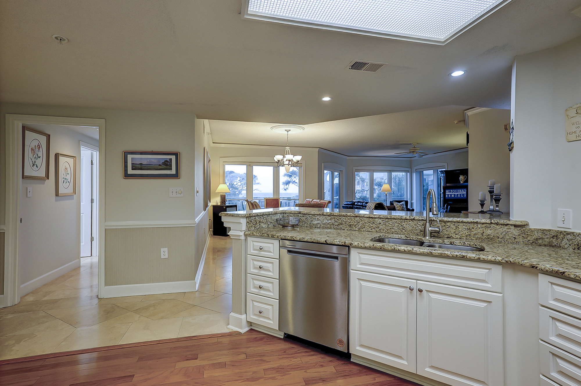 Windsor II 2418 | Photo 13