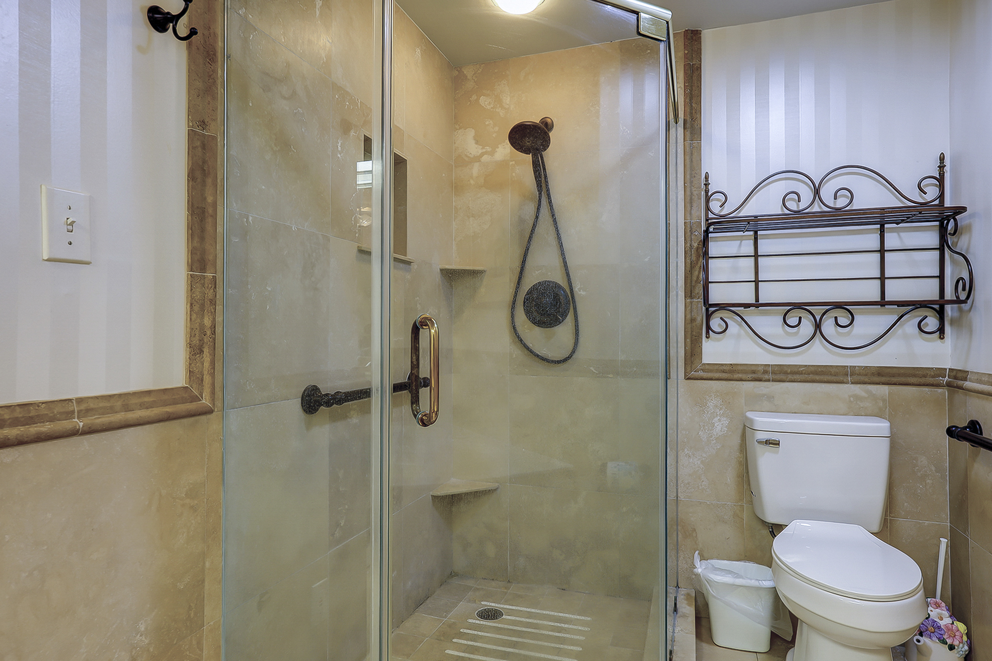 Windsor II 2418 | Photo 43