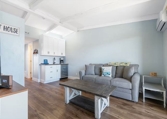 The Getaways 124 - Lake View, Pool & Playground