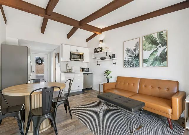 The Getaways 129 - Lake View, Pool & Playground