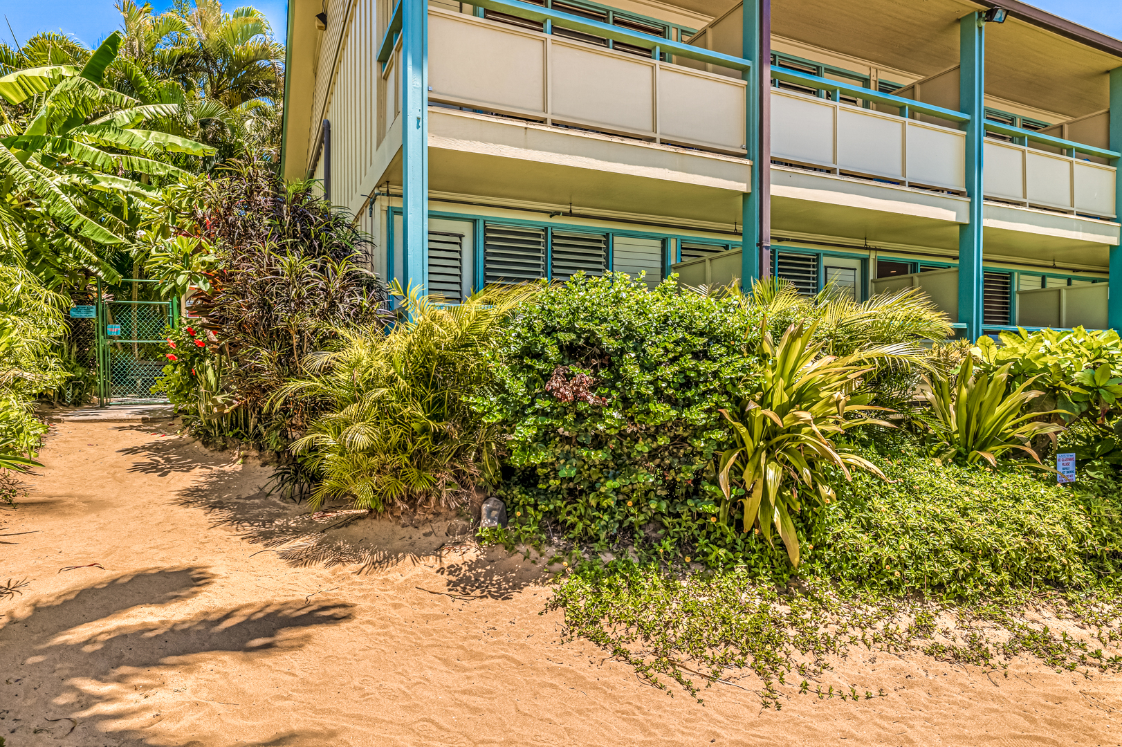 Gated path to the beach 