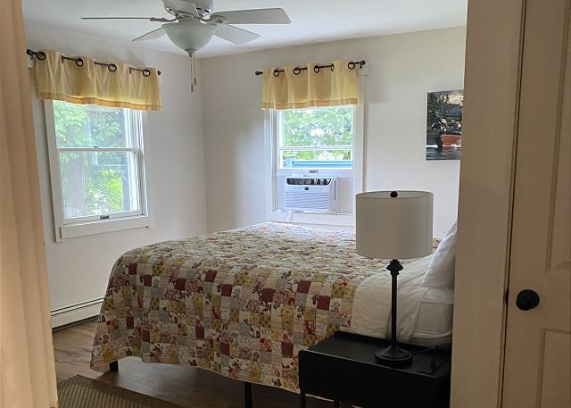 Downstairs queen bedroom