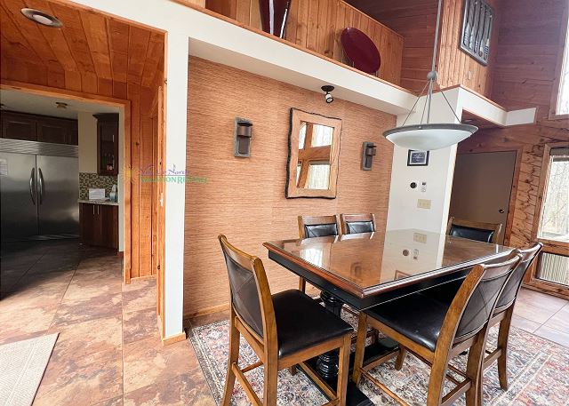 Dining area. 