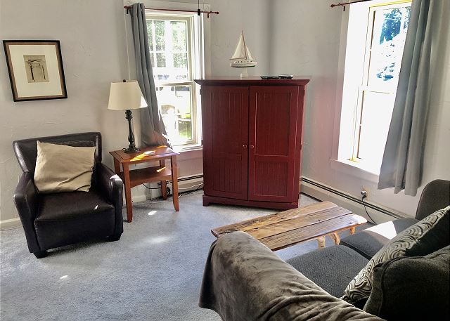 Living room with cable TV