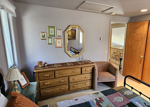 Upstairs queen bedroom