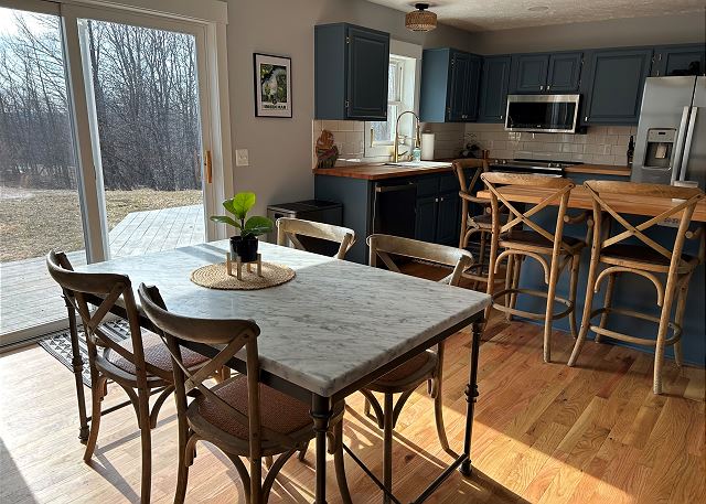 Kitchen and dining area